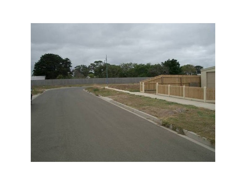 69 Ethereal Drive, Indented Head VIC 3223