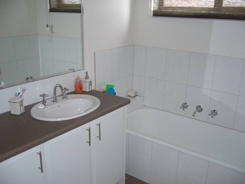 1 SEAFARER COURT, Indented Head VIC 3223