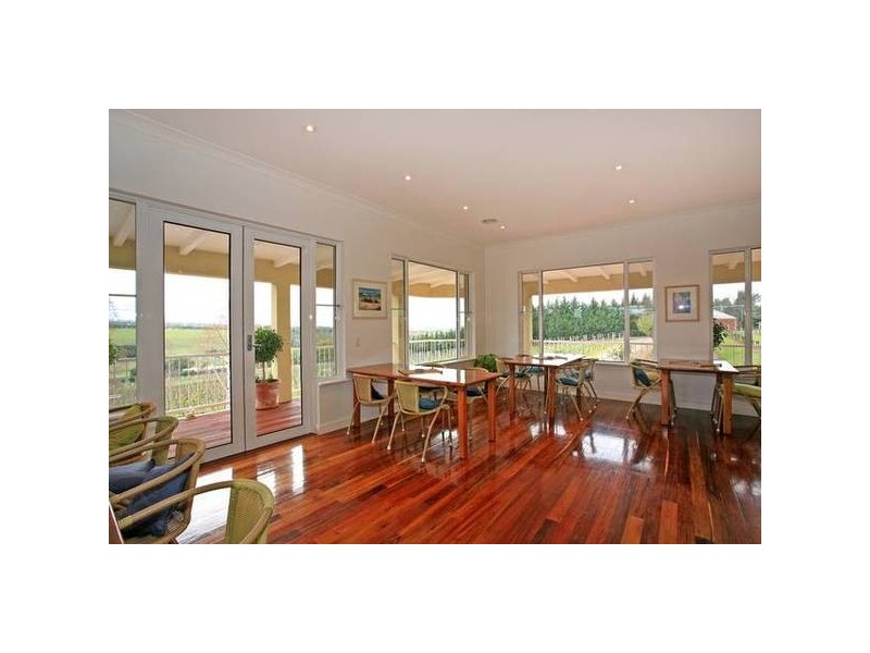 Waurn Ponds VIC 3216