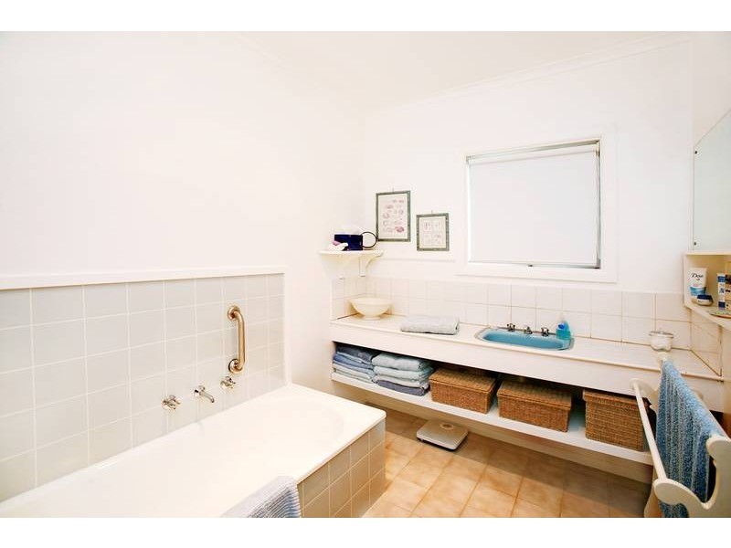 6 Warner Street, Indented Head VIC 3223