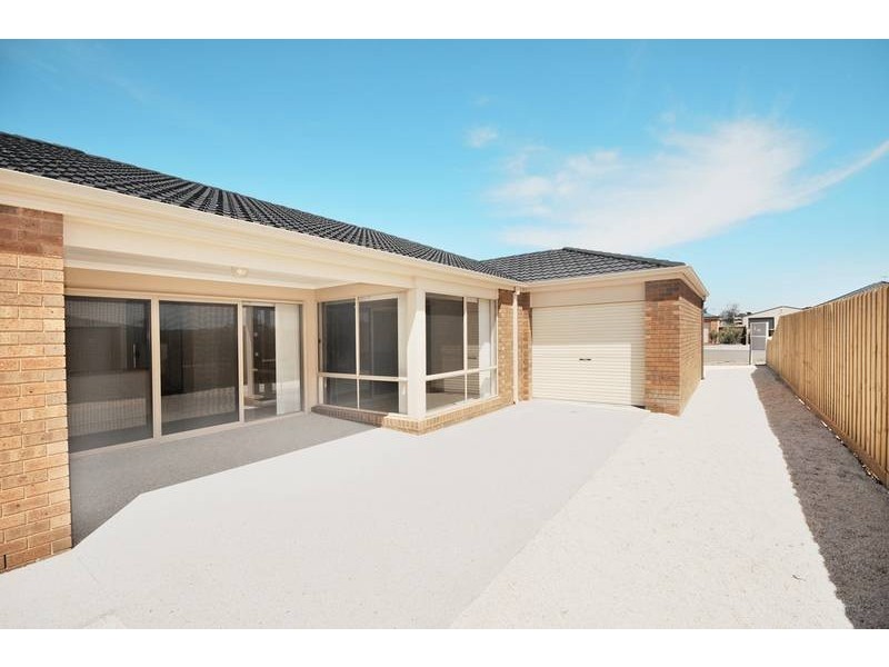 7 Seafarer Court, Indented Head VIC 3223