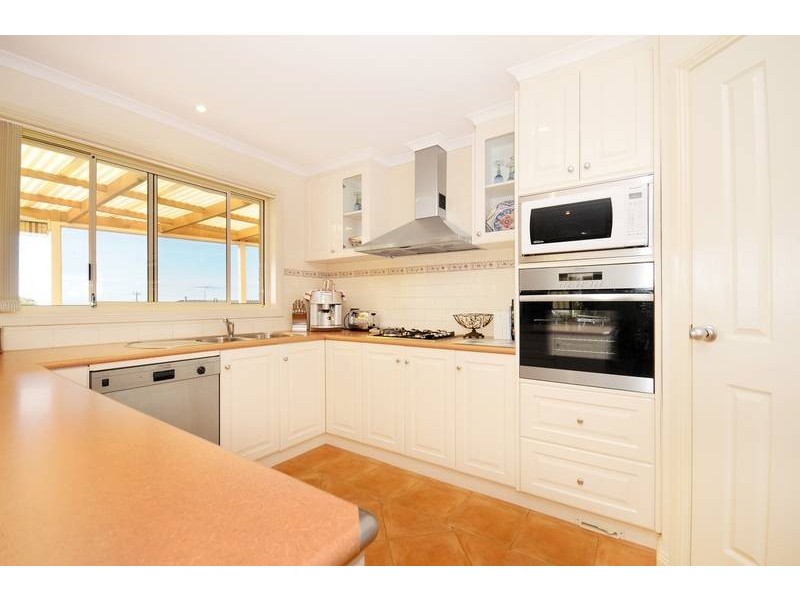 8 Golden Grove, Portarlington VIC 3223