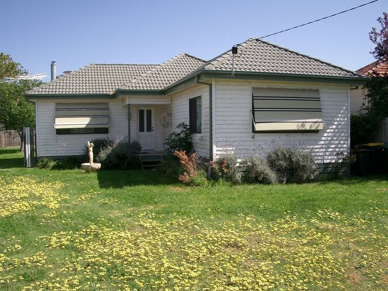 2 Bass Court, Indented Head VIC 3223