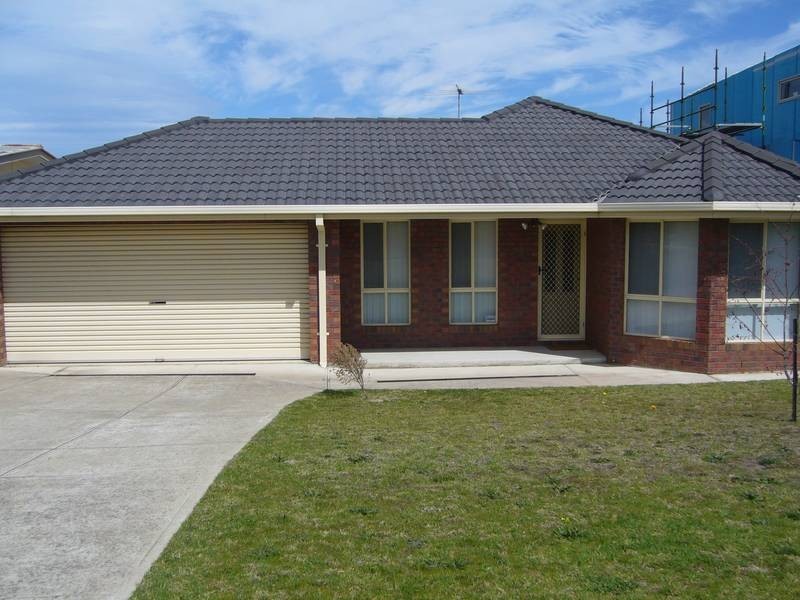 31 HARVEY ROAD, St Leonards VIC 3223