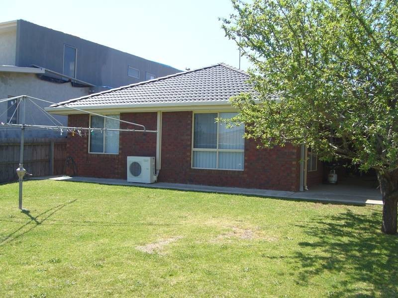 31 HARVEY ROAD, St Leonards VIC 3223