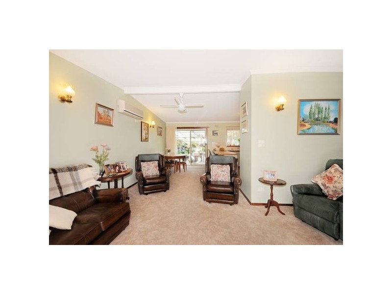 11 Mouchmore Avenue, St Leonards VIC 3223