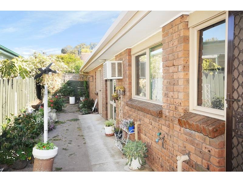 2/97 Fenwick, Portarlington VIC 3223
