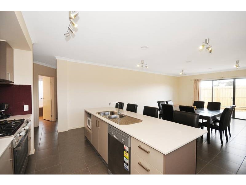 1 Bayrise Court, Indented Head VIC 3223