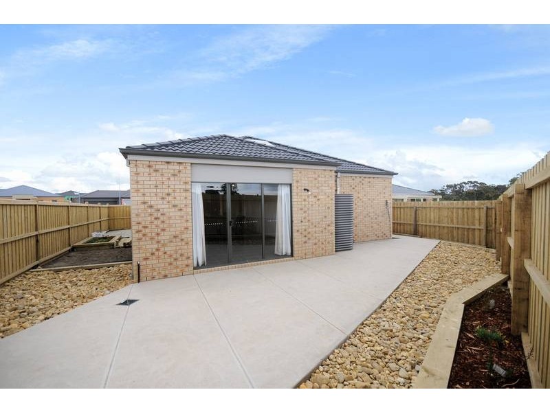1 Bayrise Court, Indented Head VIC 3223