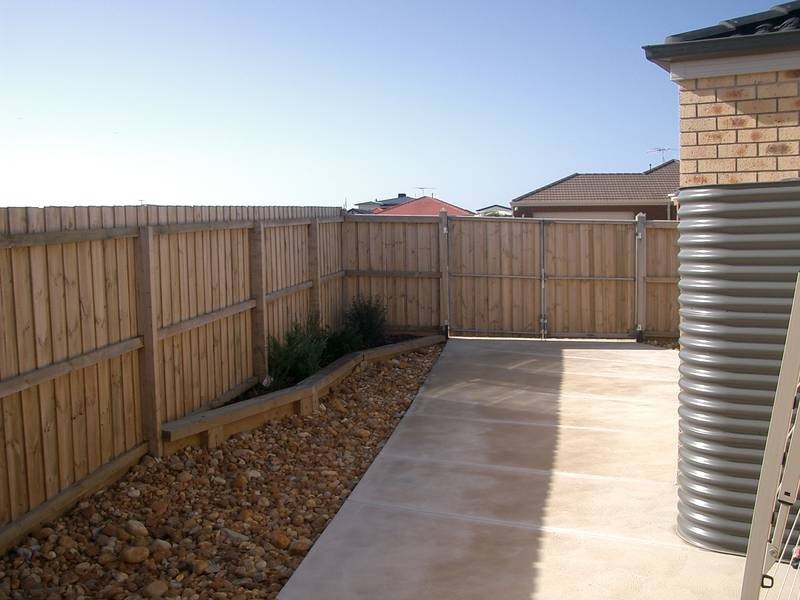 1 Bayrise Court, Indented Head VIC 3223