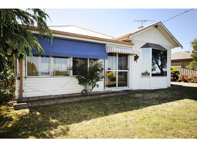 106 Bluff Road, St Leonards VIC 3223