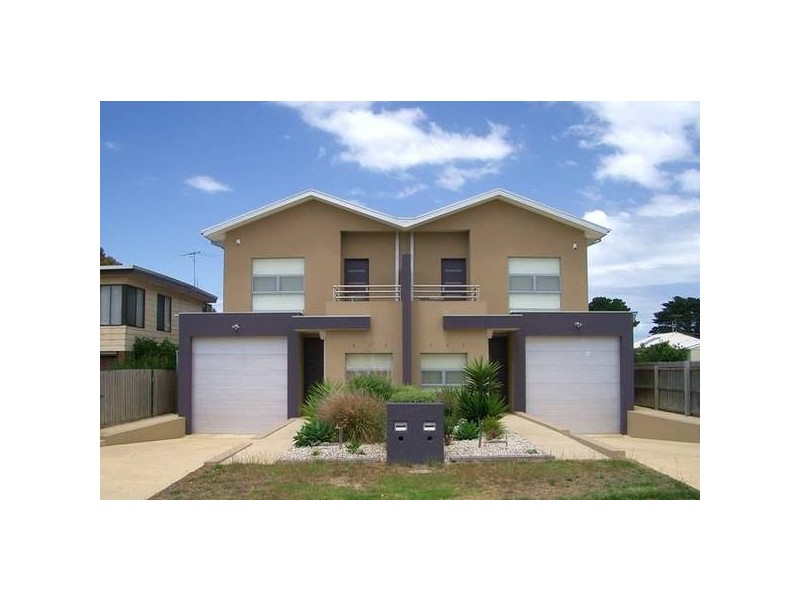 1 & 2 27 Bayside Avenue, St Leonards VIC 3223
