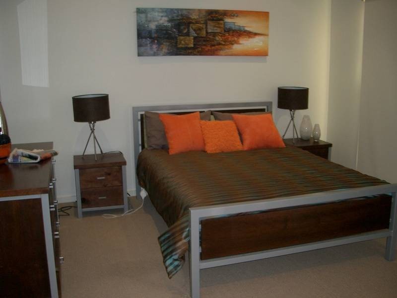 2/27 BAYSIDE AVENUE, St Leonards VIC 3223