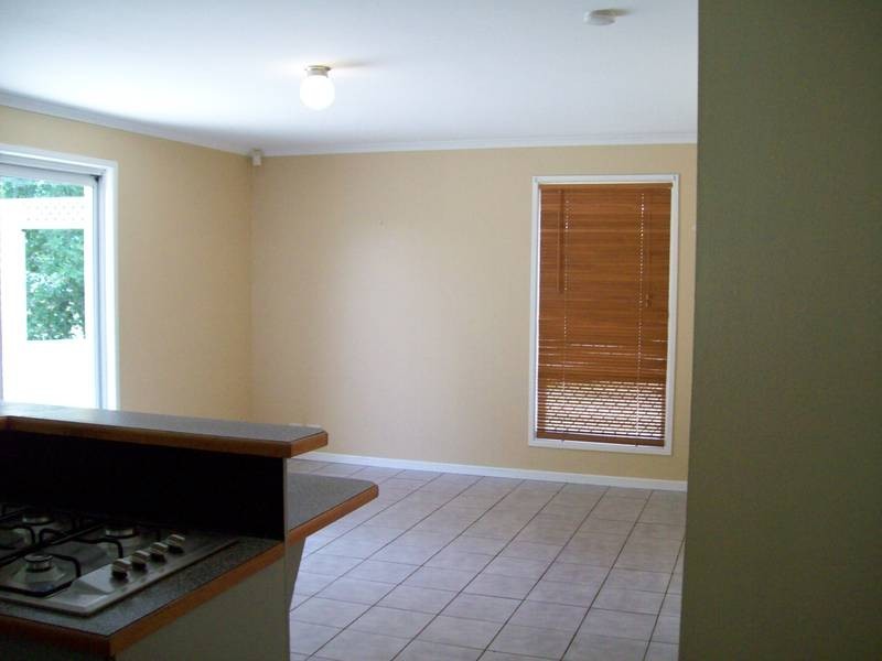 10 Elizabeth Street, Bundamba QLD 4304