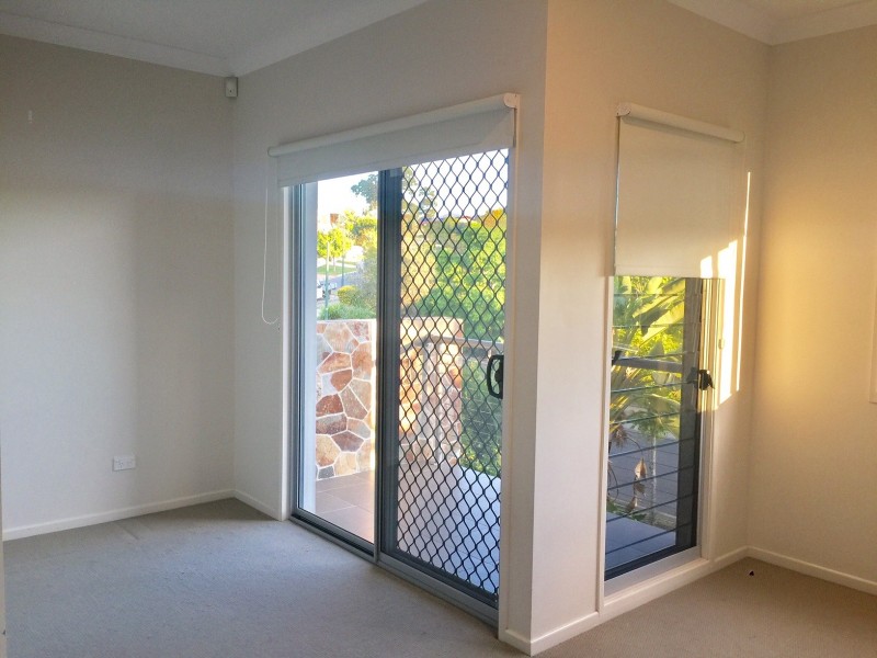 29 Hilltop Terrace, Springfield Lakes QLD 4300