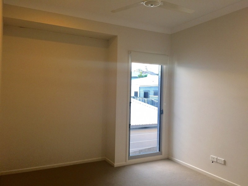 29 Hilltop Terrace, Springfield Lakes QLD 4300