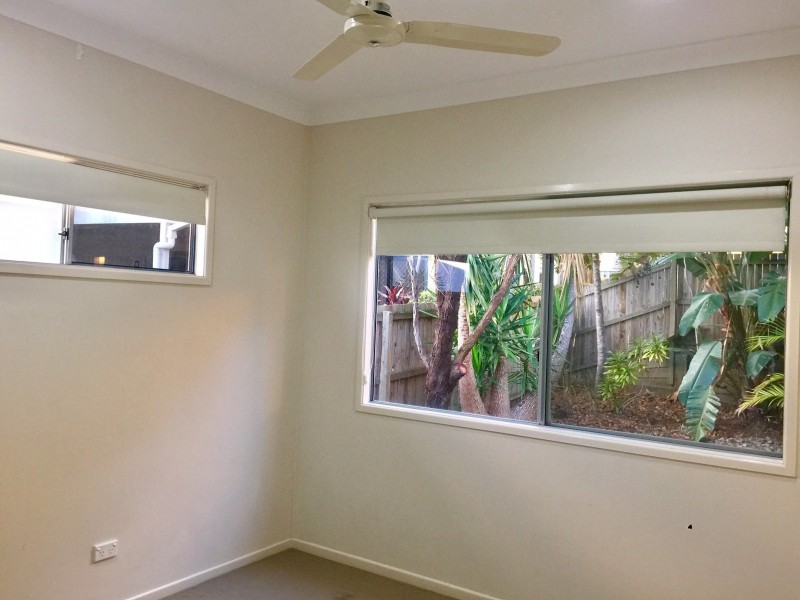 29 Hilltop Terrace, Springfield Lakes QLD 4300