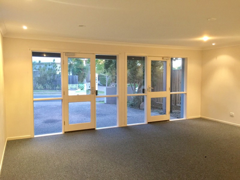 29 Hilltop Terrace, Springfield Lakes QLD 4300