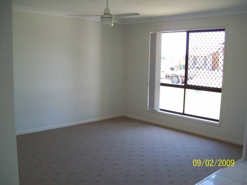 11 Heit Court, North Booval QLD 4304