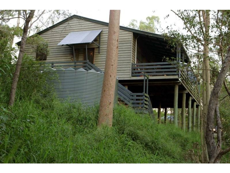 172 Blackwall Rd, Chuwar QLD 4306