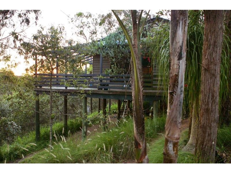 172 Blackwall Rd, Chuwar QLD 4306