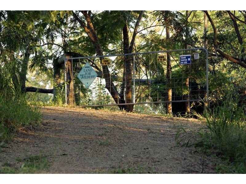 172 Blackwall Rd, Chuwar QLD 4306