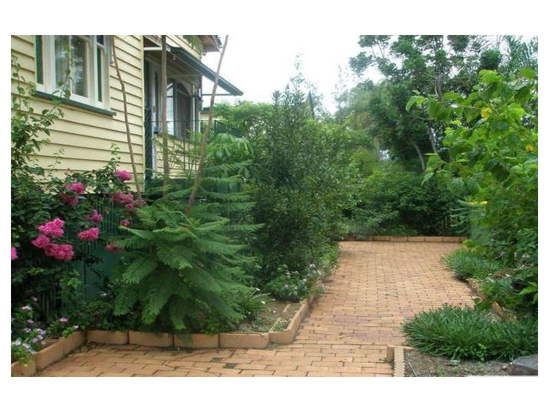 One Mile QLD 4305
