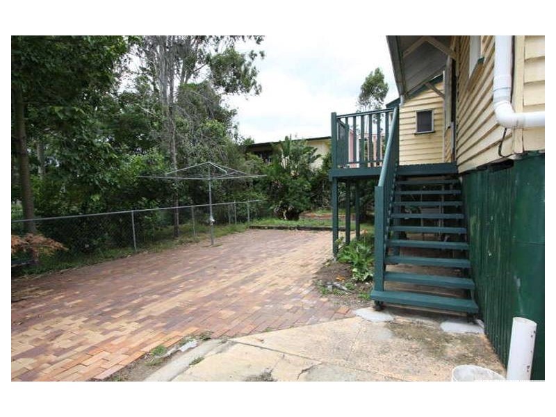 One Mile QLD 4305