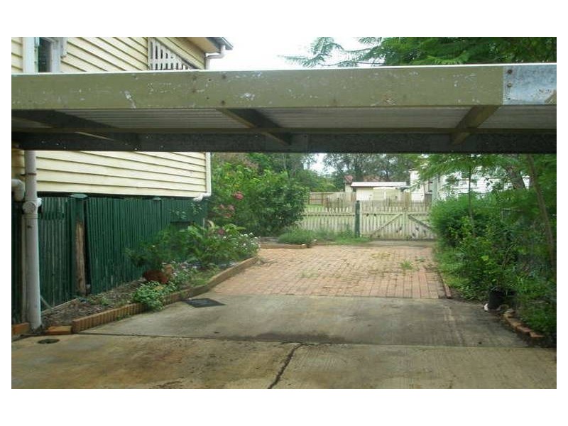 One Mile QLD 4305