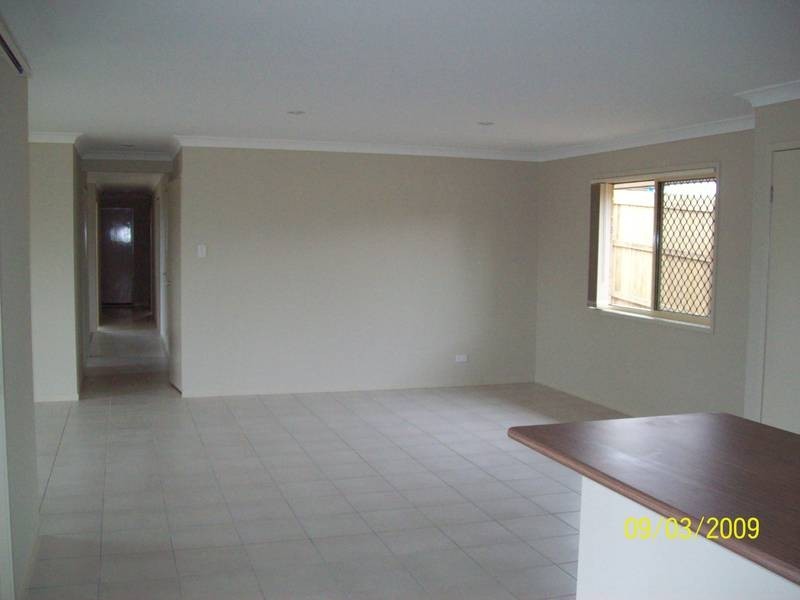34 Cardin Close, Wulkuraka QLD 4305