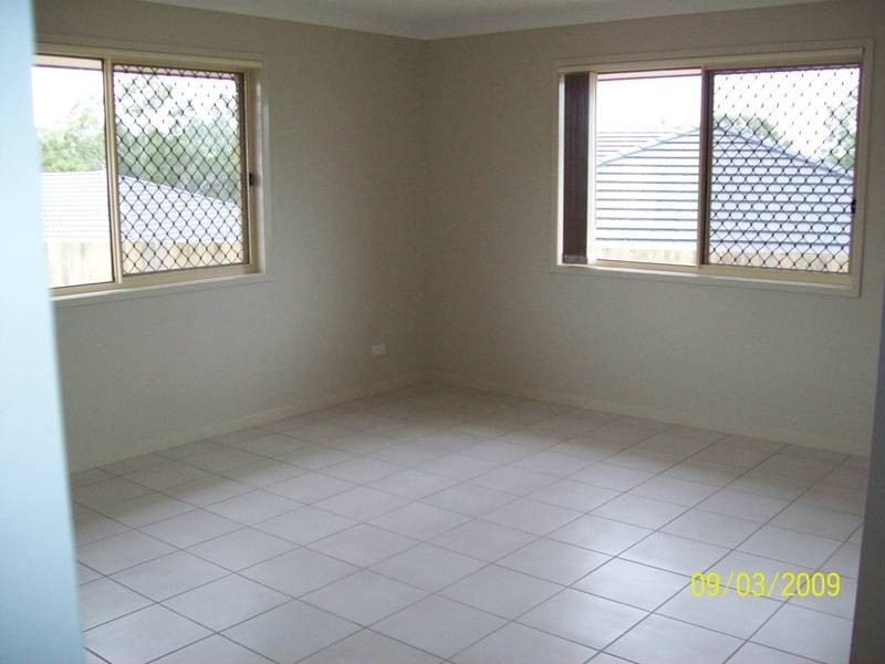 34 Cardin Close, Wulkuraka QLD 4305