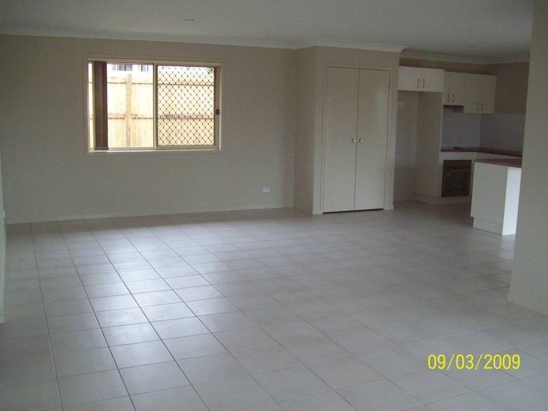 34 Cardin Close, Wulkuraka QLD 4305