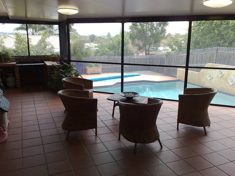 17 Kingston Drive, Flinders View QLD 4305