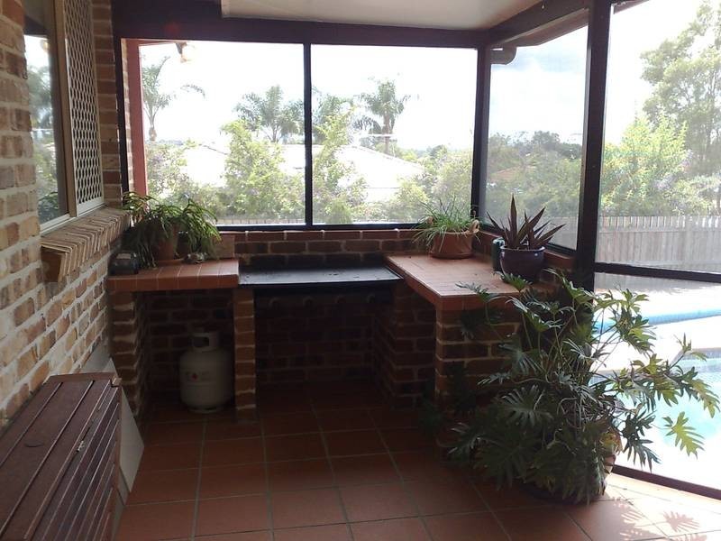 17 Kingston Drive, Flinders View QLD 4305