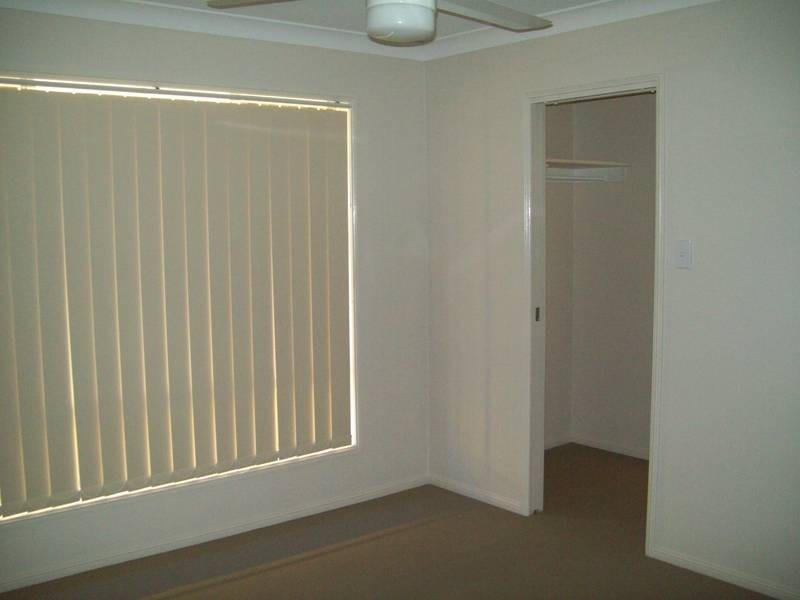 3 Dornoch Cres, Raceview QLD 4305