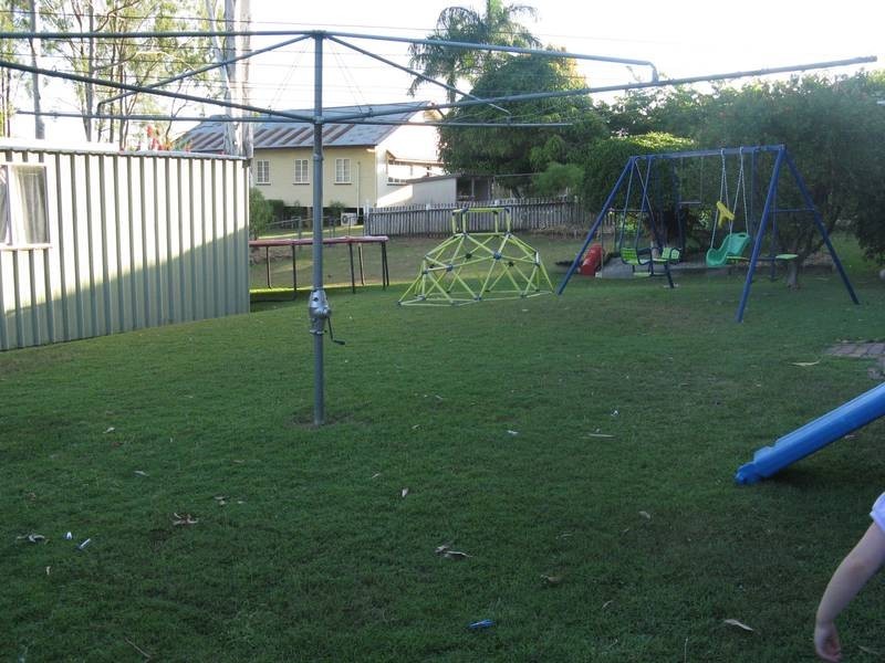 2 Marginson Street, Leichhardt QLD 4305