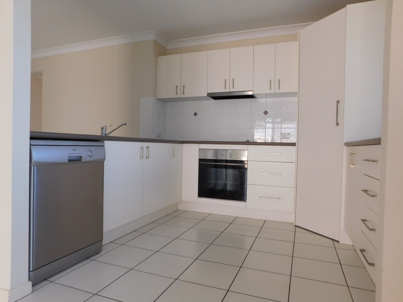 27 Griffin Crescent, Collingwood Park QLD 4301
