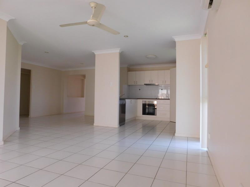 27 Griffin Crescent, Collingwood Park QLD 4301
