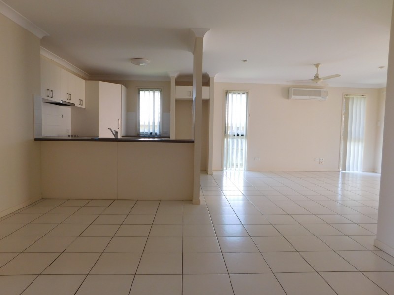 27 Griffin Crescent, Collingwood Park QLD 4301