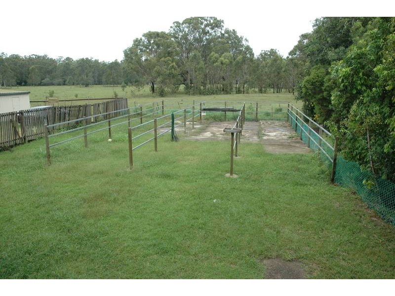 37 Videroni Street, Bundamba QLD 4304