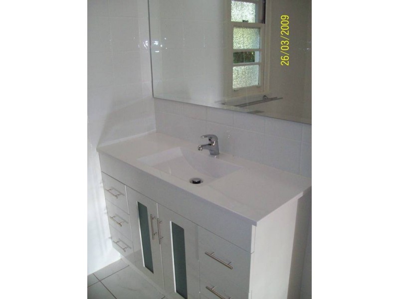 96 Hill Street, North Ipswich QLD 4305