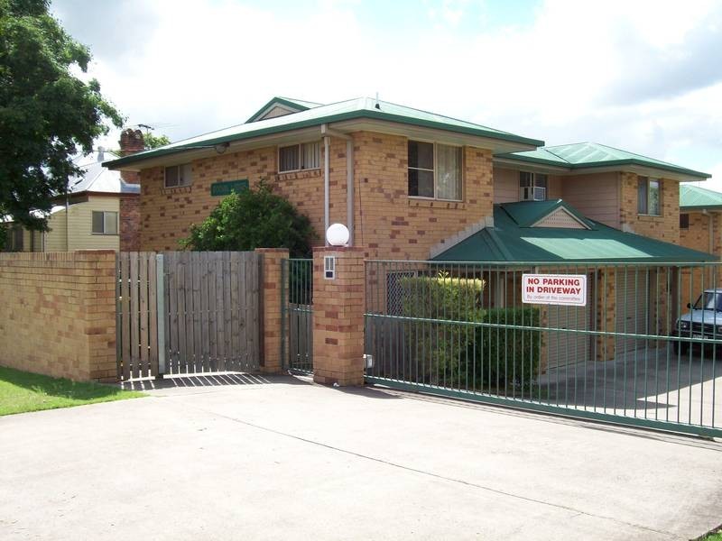6/13 Booval Street, Booval QLD 4304