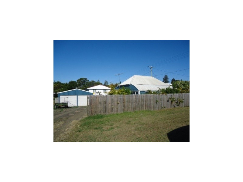 42 Lusitania Street, Newtown QLD 4305