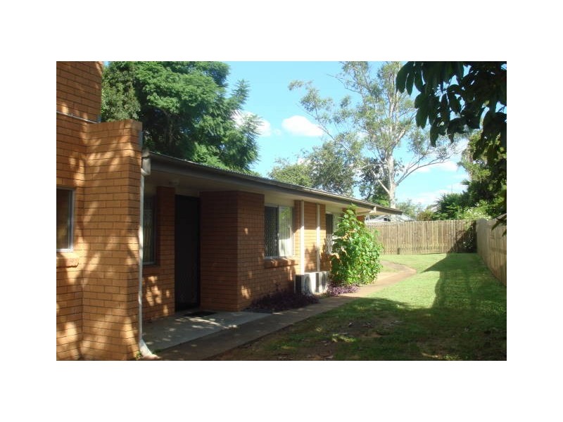 1,2,3/9a York Street, East Ipswich QLD 4305