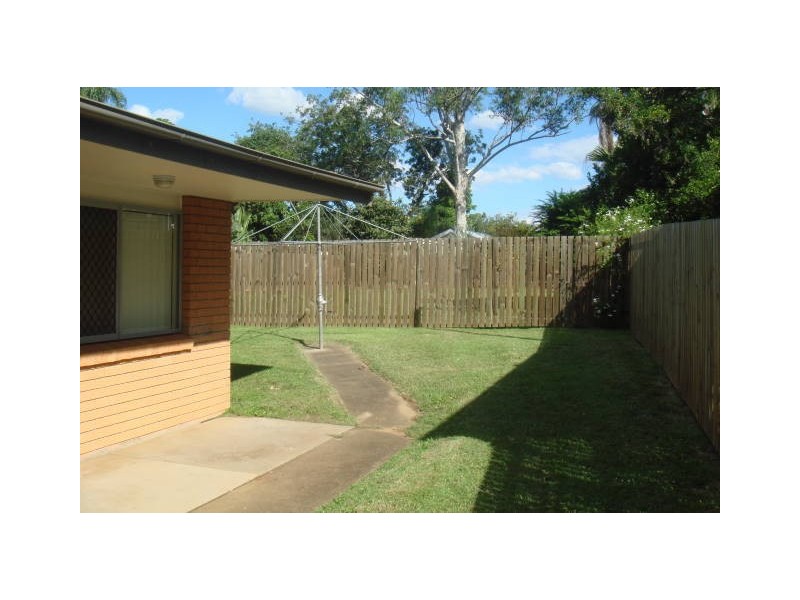 1,2,3/9a York Street, East Ipswich QLD 4305