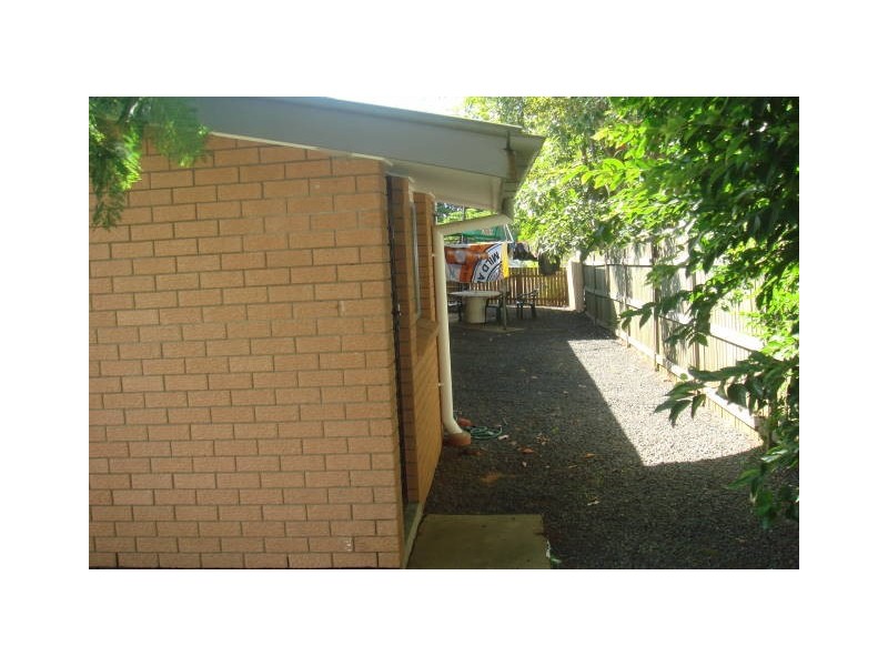 1,2,3/9a York Street, East Ipswich QLD 4305