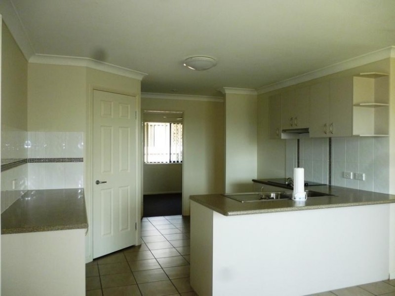 7 Sugars Place, Bundamba QLD 4304