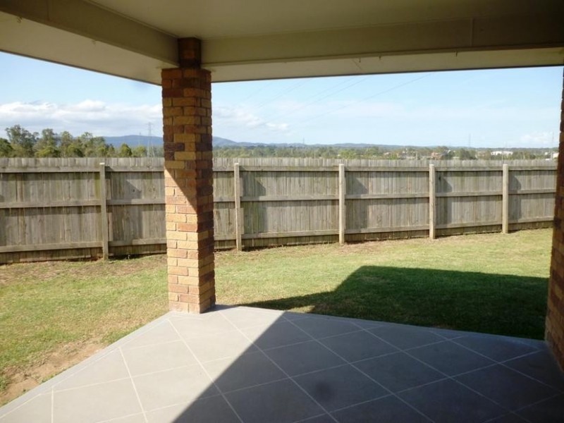 7 Sugars Place, Bundamba QLD 4304