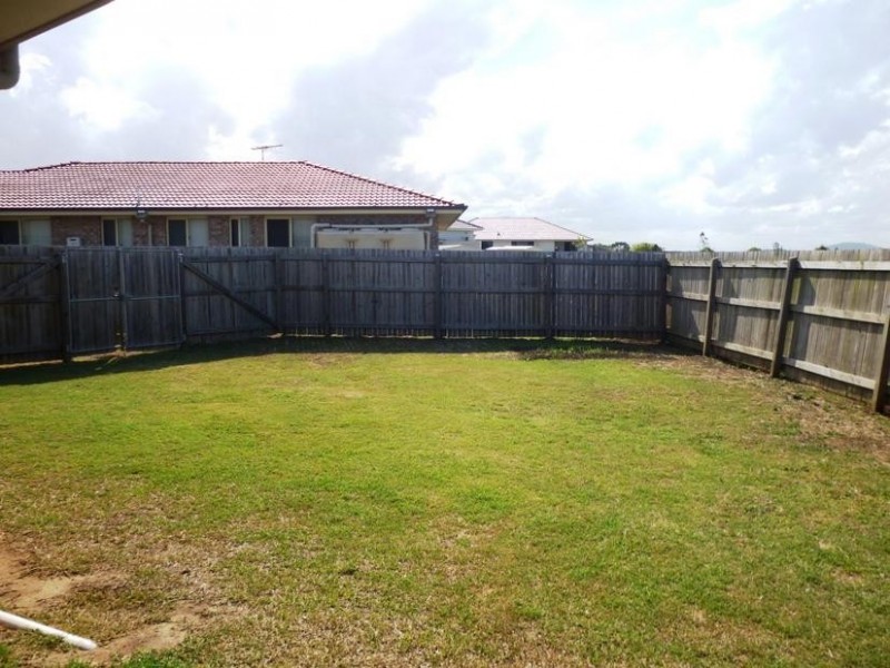 7 Sugars Place, Bundamba QLD 4304