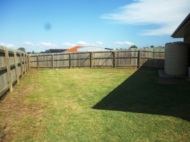 7 Sugars Place, Bundamba QLD 4304